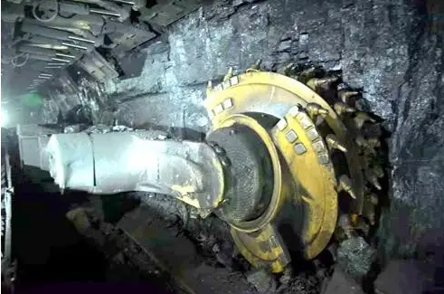 采煤機回收價格高，現(xiàn)金結(jié)算，上門拆除