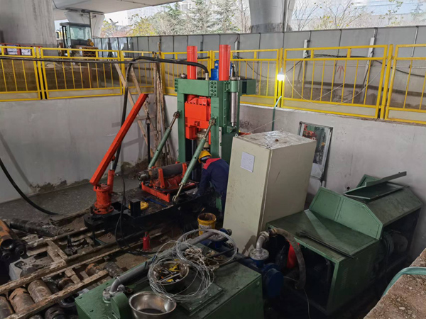 天井鉆機施工優(yōu)點：安全、快速、成井質(zhì)量好