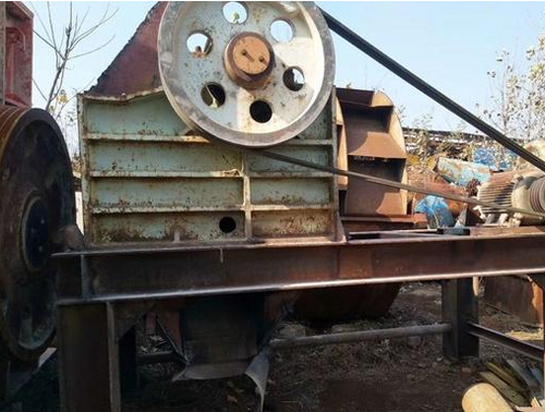二手礦山設(shè)備破碎機出售