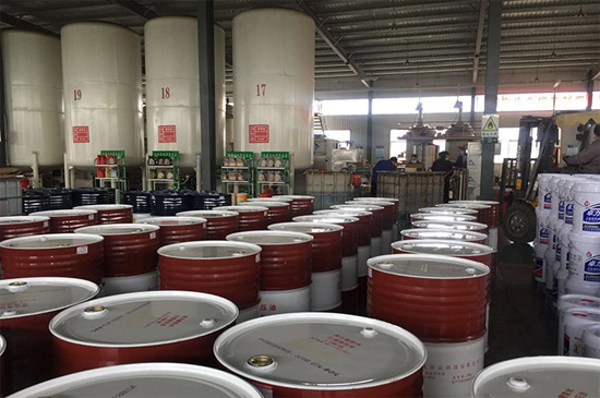 液壓支架乳化油性能特點(diǎn)及注意事項(xiàng)