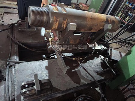 如何保養(yǎng)天井鉆機(jī)的機(jī)架？