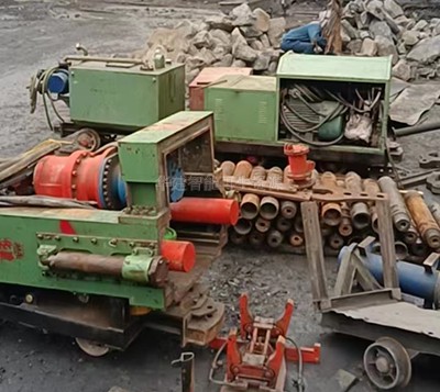 回收煤礦井下打煤倉(cāng)用全液壓反井鉆機(jī)