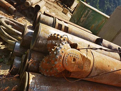 二手反井鉆機(jī)鉆桿價(jià)格